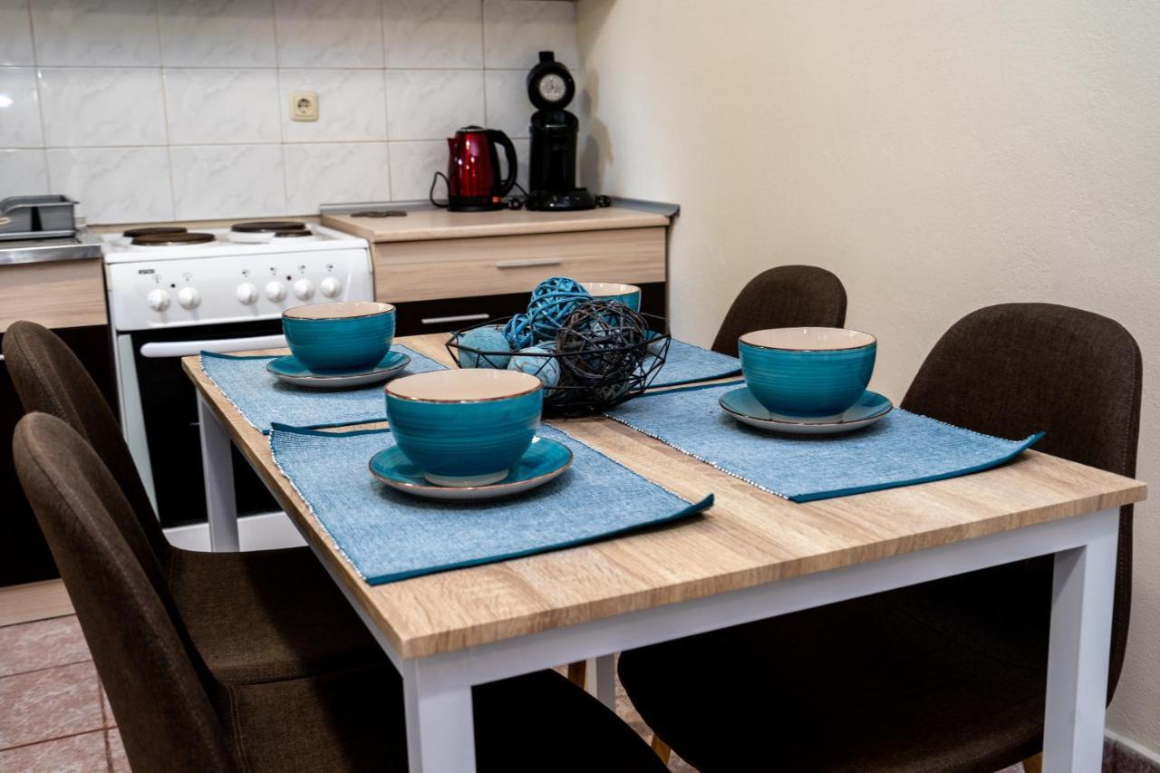 Magdalene'S Premium Apartments Ofrínion المظهر الخارجي الصورة