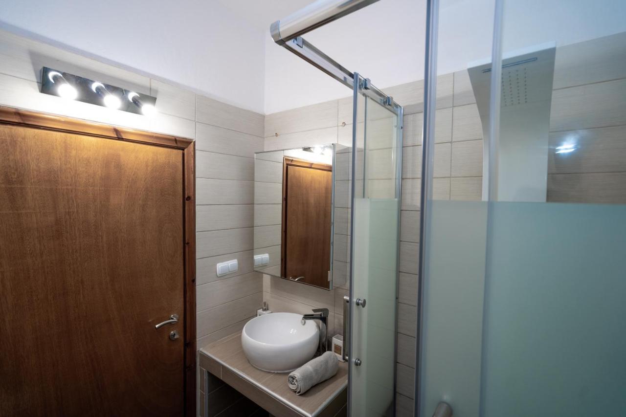 Magdalene'S Premium Apartments Ofrínion المظهر الخارجي الصورة
