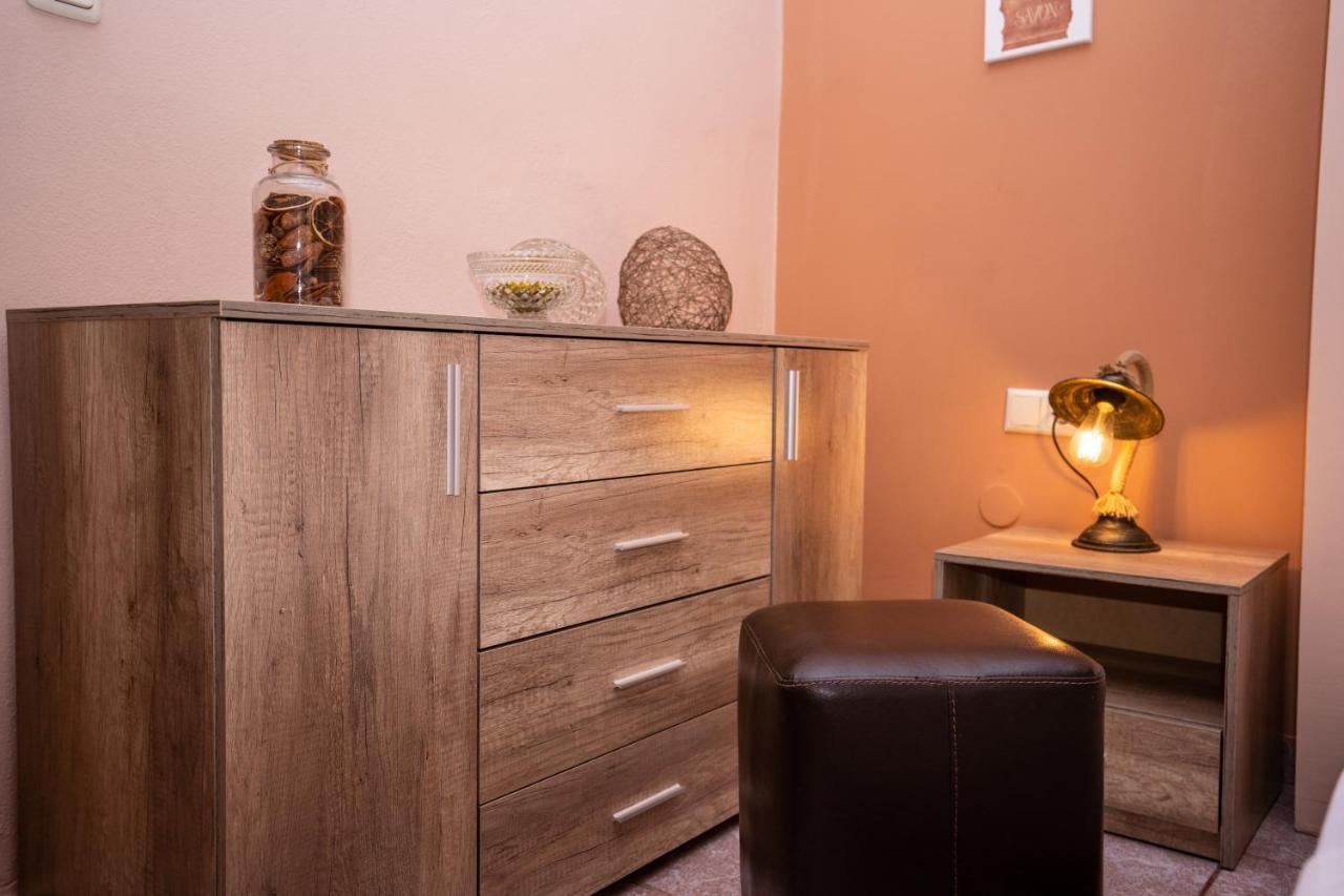 Magdalene'S Premium Apartments Ofrínion المظهر الخارجي الصورة