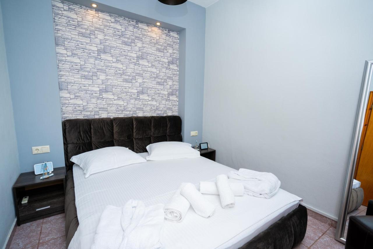Magdalene'S Premium Apartments Ofrínion المظهر الخارجي الصورة