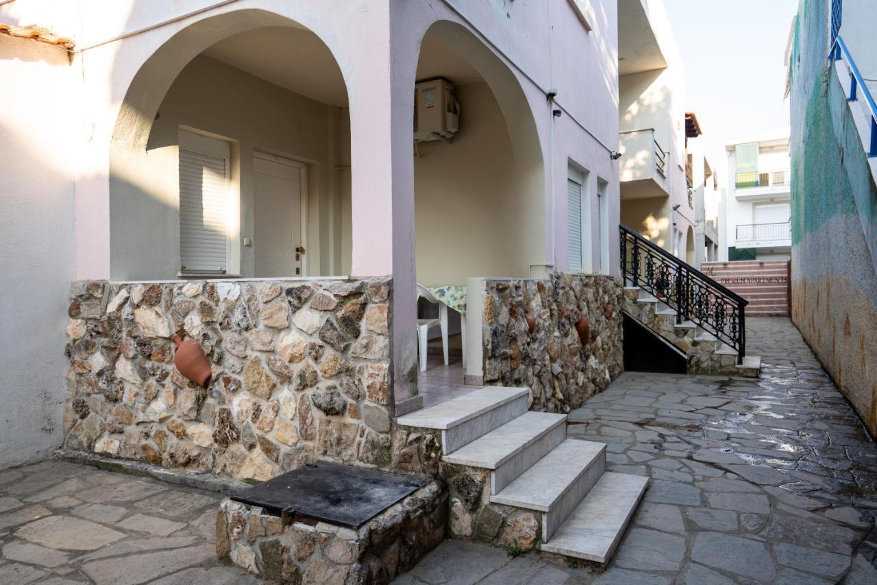Magdalene'S Premium Apartments Ofrínion المظهر الخارجي الصورة